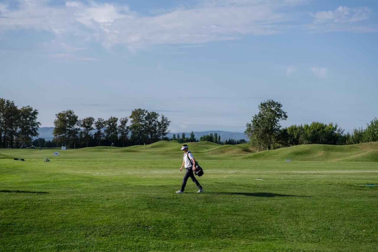 Emporda Golf Resort Torroella De Montgri Exterior photo